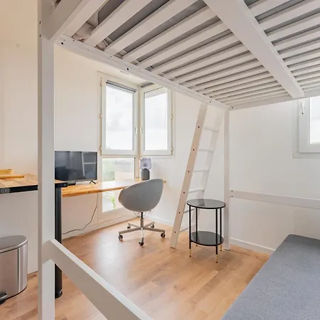 Charlemagne - Studio Confortable Avec Parking Gratuit - Quelques Pas De La Gare, Cuisine, Wifi * أراس