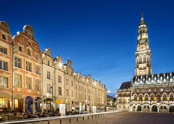 Apartment Charlemagne - Studio Confortable Avec Parking Gratuit - Quelques Pas De La Gare, Cuisine, Wifi *